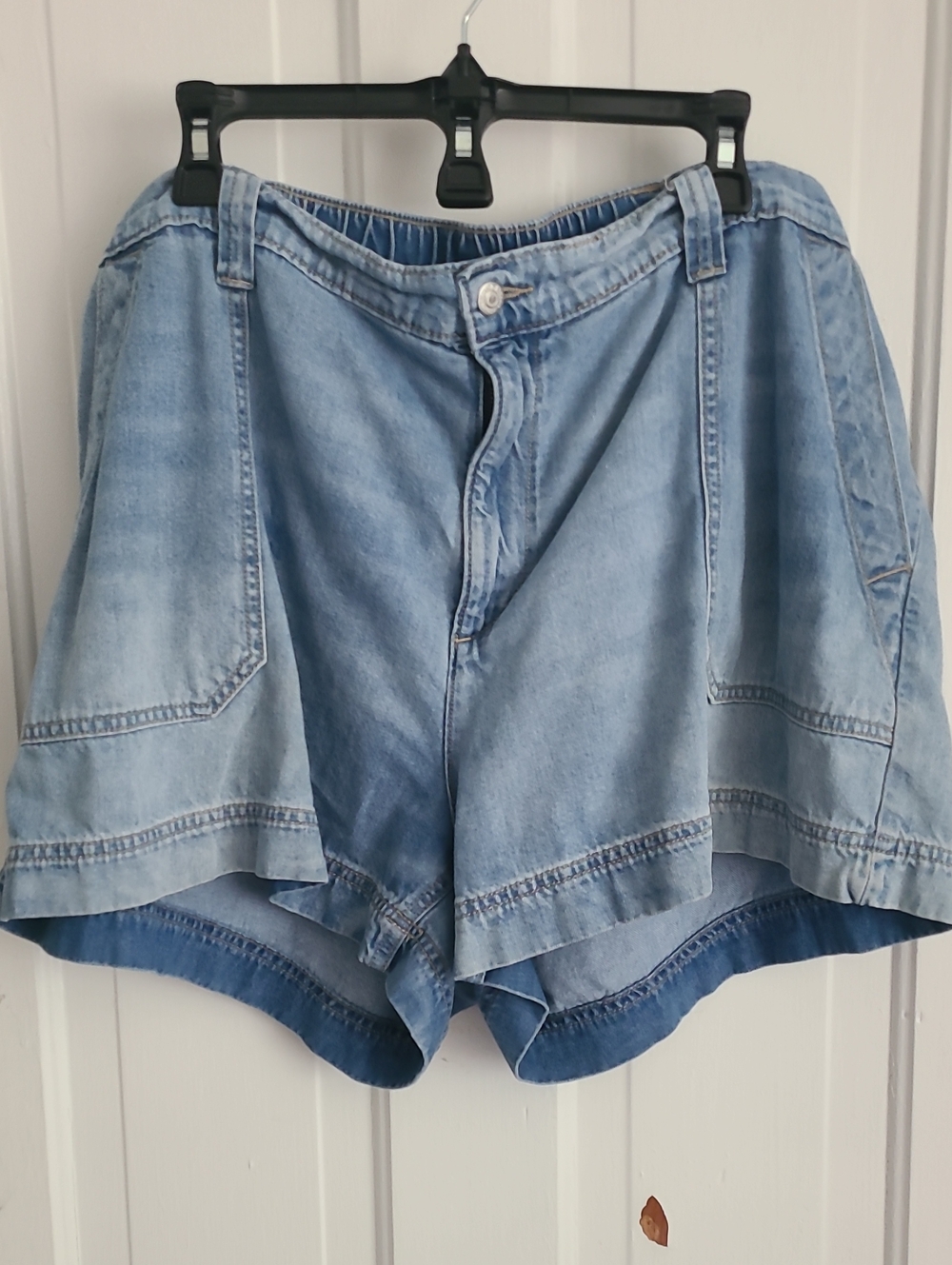 Old Navy Light Blue Denim Women's OG Chino Shorts, XXL